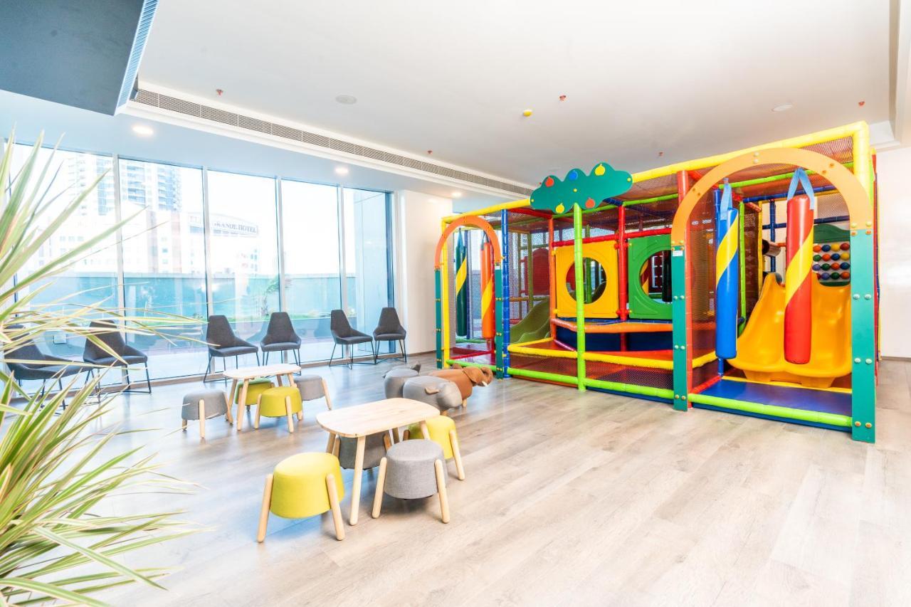 S Plaza Suites Hotel Seef Εξωτερικό φωτογραφία